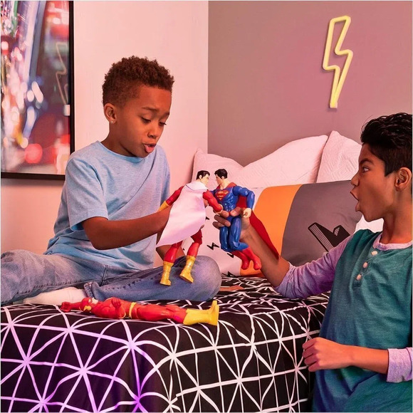 DC  Comics 12-inch Aquaman Action Figure, Kids Toys for Boys and Girls - Picture 5 of 5